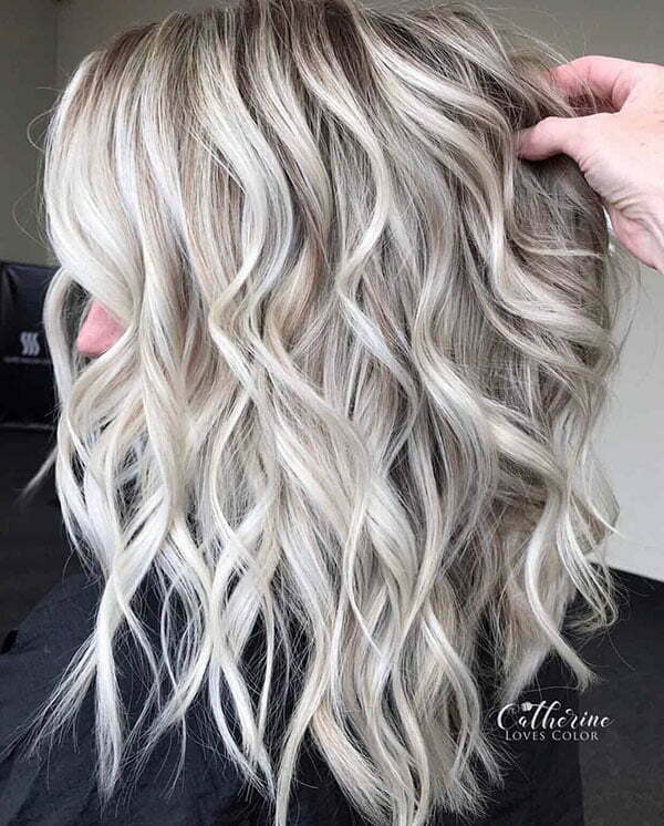 Hairstyle for Short Blonde Hair