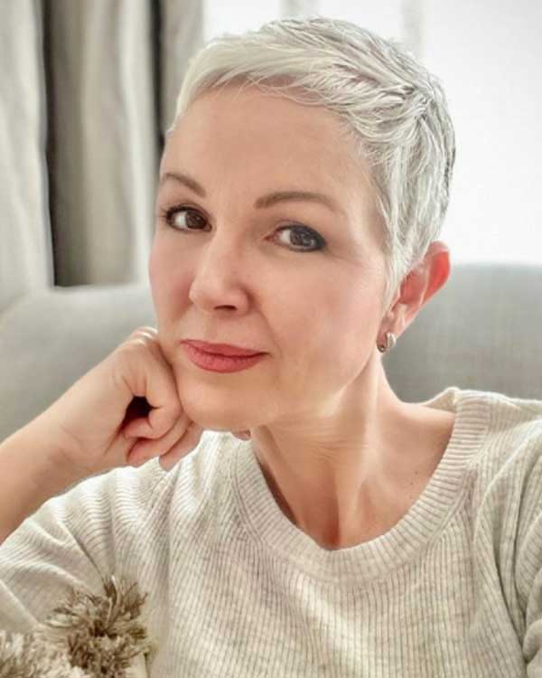 Very Short Pixie Cuts For Older Woman