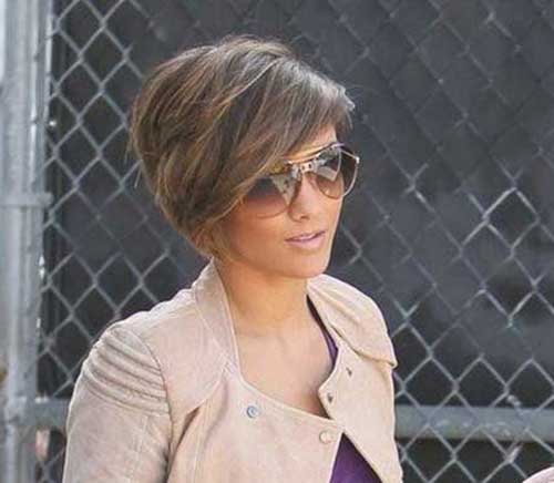 Layered Short Asymmetrical Haircuts for Round Faces